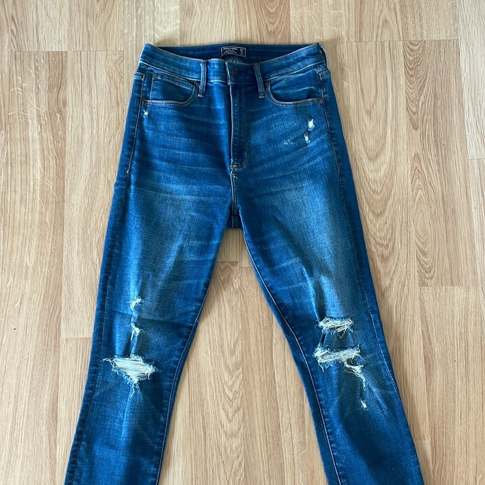 Abercrombie & Fitch Simone High Rise Ankle Jean - Picture 5 of 9